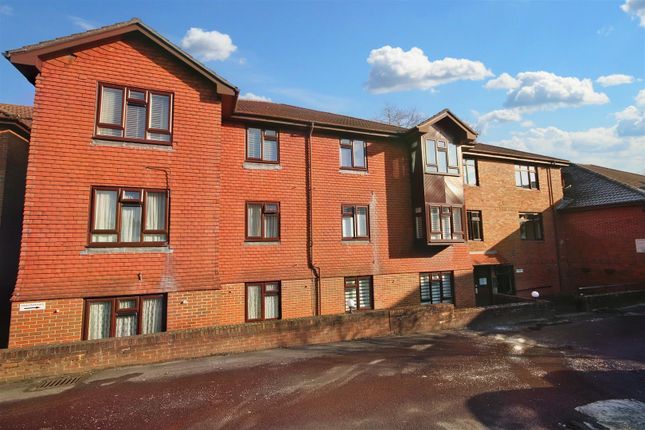 Thumbnail Property to rent in Francis Court, Worplesdon Road, Guildford