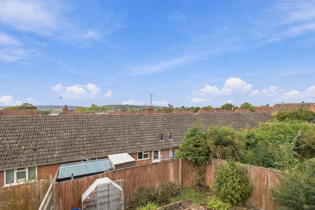 10, Warren Drive, Ledbury photo 2