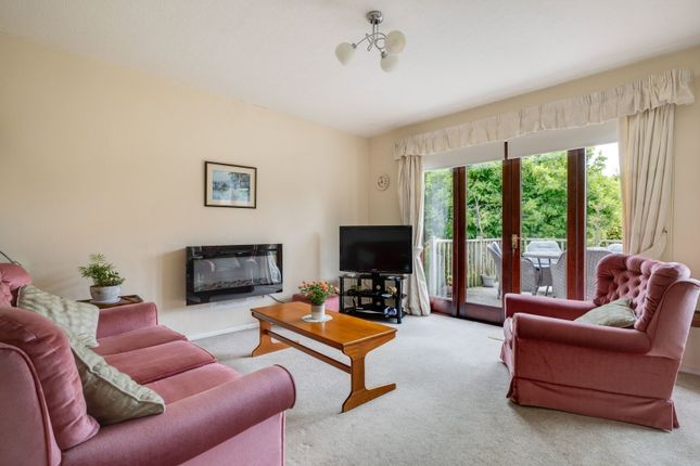 6,, Cedar Avenue, Stockport photo 4