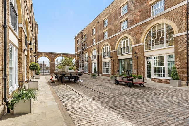 The Listed Building, London photo 2