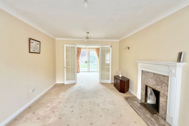 12, Oakfield Way, Bexhill-on-Sea photo 2
