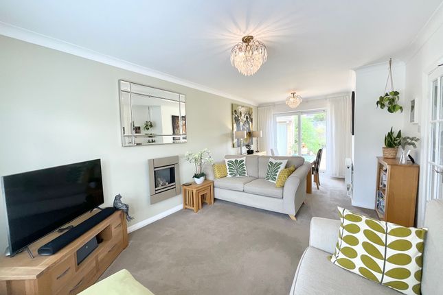 45 Wenger Crescent, Stoke-On-Trent photo 2