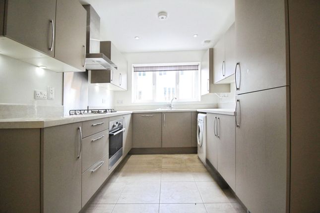 6 Cole Close, Malmesbury photo 4