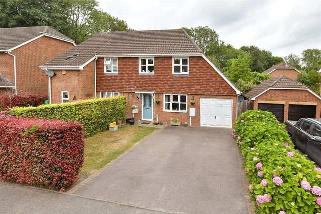 3-bed house on The Ridgeway, Lympne, £380,000