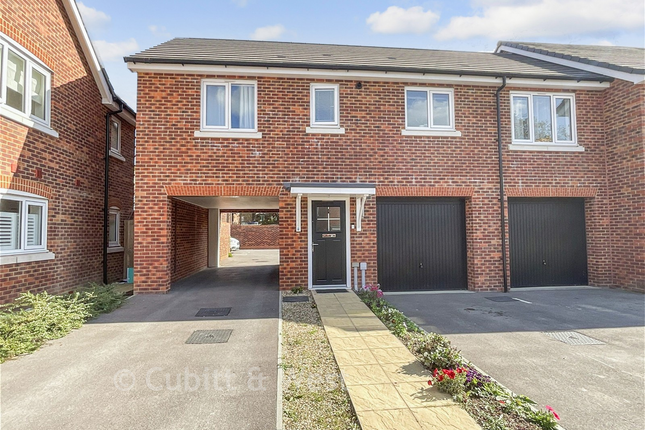 10, Valley Drive, Crawley photo 2