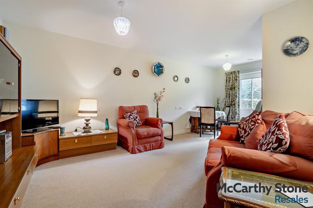 6 Barnhill Court, Barnhill Road, Chipping Sodbury, Bristol photo 4