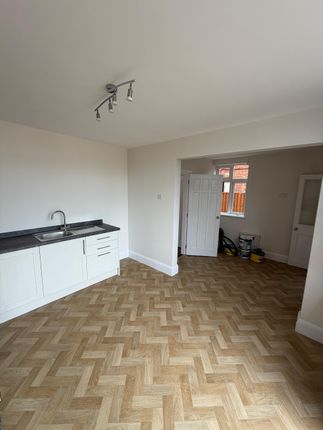 118, Calton Road, Gloucester photo 5