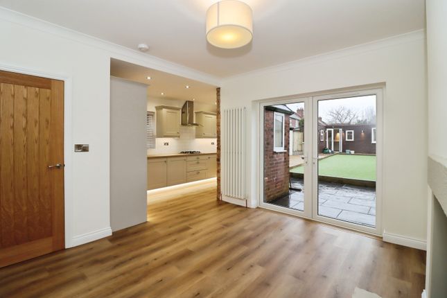 31, Shaftesbury Avenue, Ashgate, Chesterfield photo 2