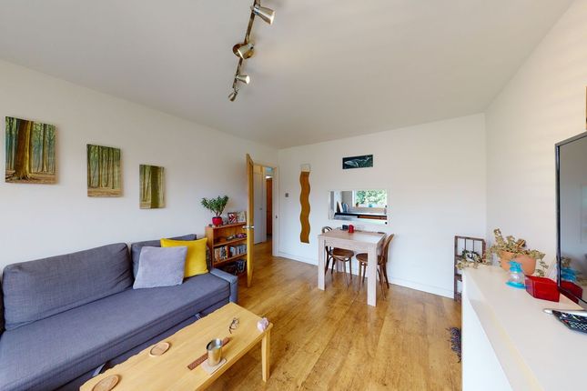 88, Dacre Park, London photo 3