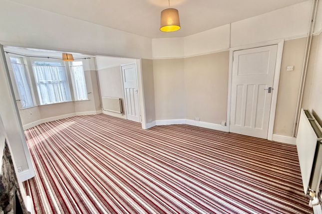 84, Ewenny Road, Bridgend photo 3