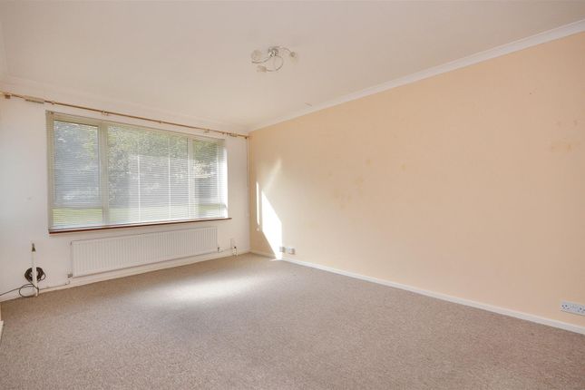 2, Park Gates, Chiswick Place, Eastbourne photo 5