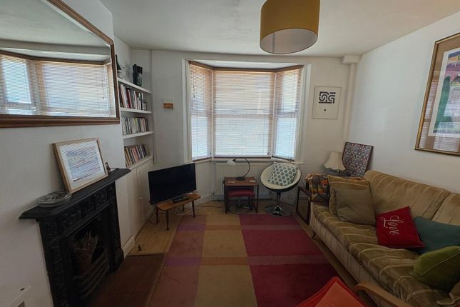 64 Toronto Terrace, Brighton photo 2