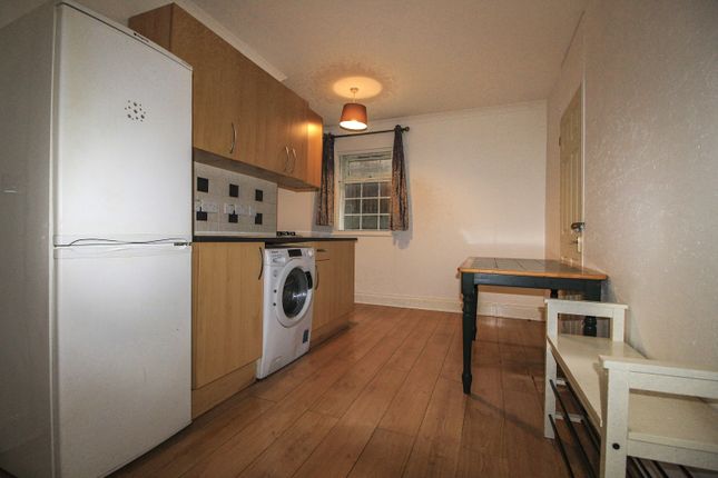 Flat 2, Evergreen Court, Nash Way, Kenton photo 5