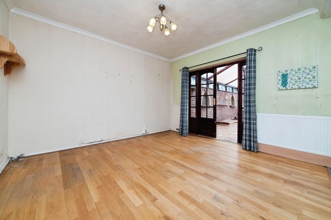 6, Thornwick Avenue, Hull photo 4