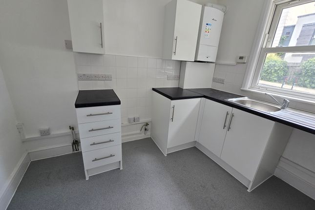 1b, Lambton Road, London photo 2