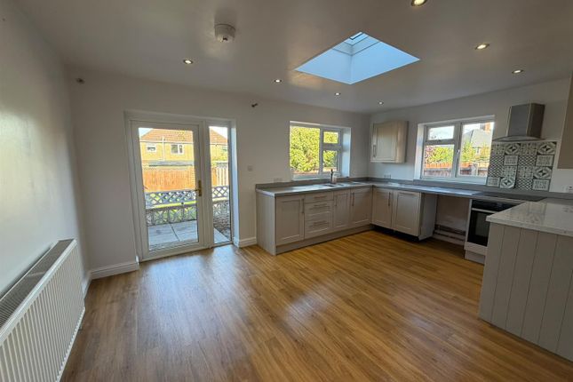 19, Southlands Avenue, Louth photo 2