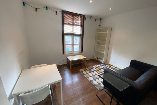 Apartment 7 16, Moorland Road Leeds photo 4
