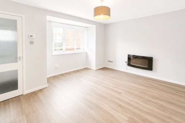3 Victoria Mews, Victoria Road, Somerset photo 2