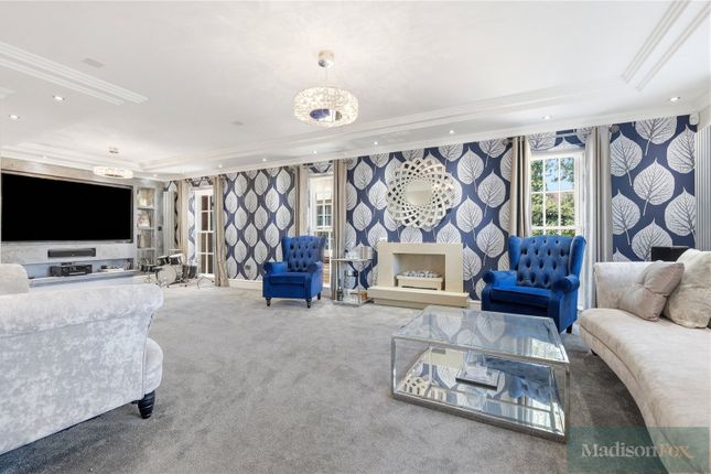 Oaklands House, 713a, Chigwell Road, Woodford Green photo 3