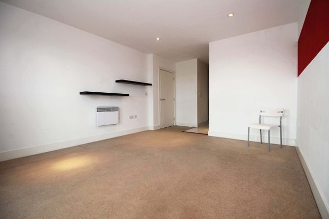 43 Hartland House, Ferry Court, Cardiff photo 3