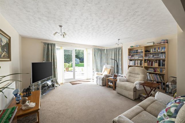 Detached bungalow for sale in Weatherhill Close, Horley