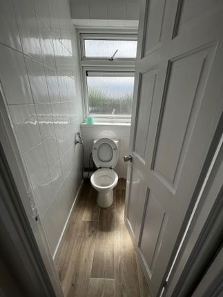 315 hoe street flat 9,, Hoe Street, London photo 2