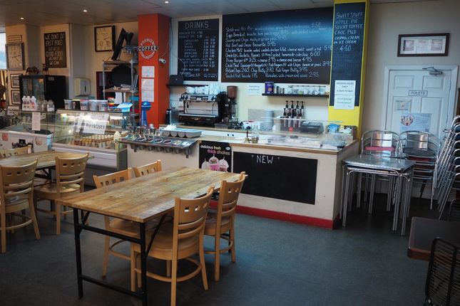 Thumbnail Restaurant/cafe for sale in Cafe &amp; Sandwich Bars S71, South Yorkshire