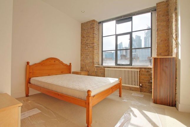 Flat to rent in Thrawl Street, Spitalfields