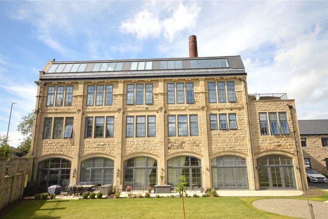 Thumbnail Flat for sale in Dyehouse Walk, Yeadon, Leeds, West Yorkshire