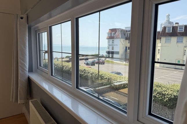Flat 3, 1, Picton Avenue, Porthcawl photo 2