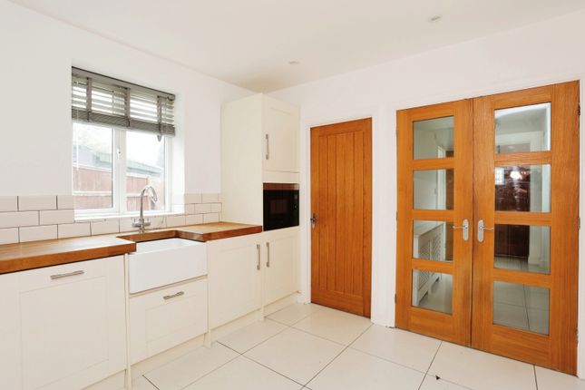 Property for sale in Newfields Avenue, Leicester, Leicestershire