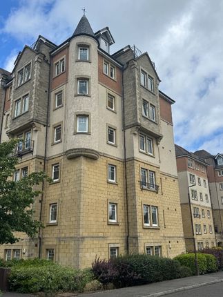 2-bed flat on 49, Eagles View, West Lothian, £1,200/mo