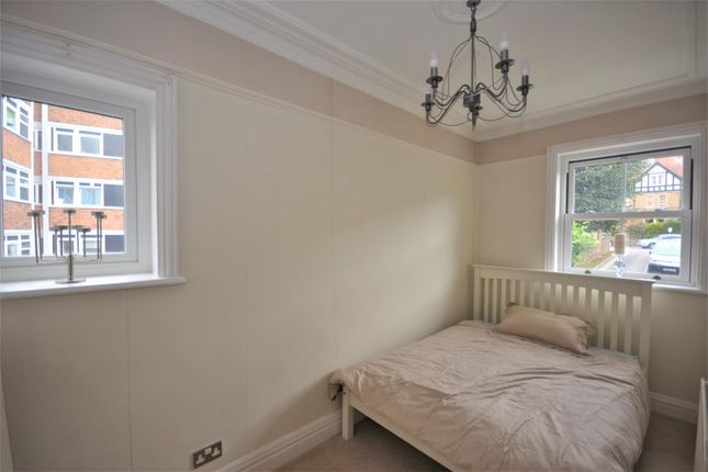 Flat to rent in Spring Grove, Harrogate, North Yorkshire