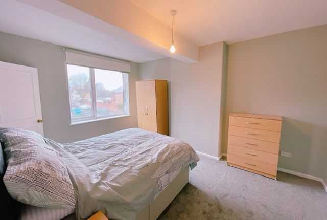 Thumbnail Room to rent in Delamere Road, Hayes