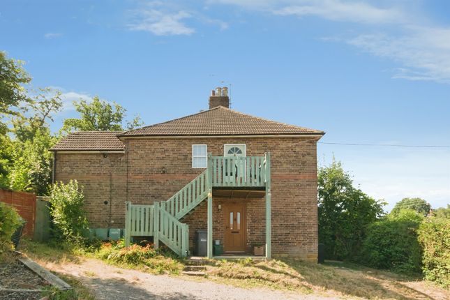 1-bed flat on 83a, Wivelsfield Road, Haywards Heath, £165,000