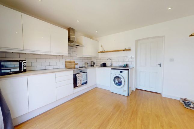 26,,, Holly Road, Weymouth photo 3