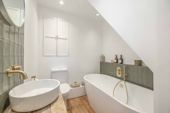 1, Datchet Place, Datchet photo 4