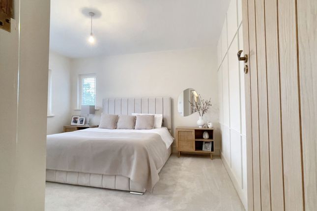 18 Greenhill Road, Coalville photo 3