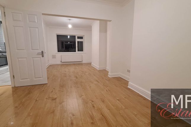 Terraced house to rent in Kynaston Avenue, Thornton Heath