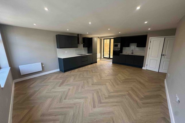 202a Marlowes, Hemel Hempstead photo 2