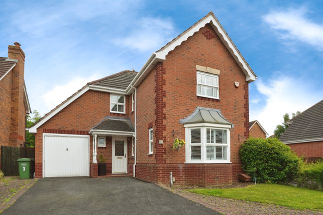Thumbnail Detached house for sale in Tyne Drive, Evesham, Worcestershire