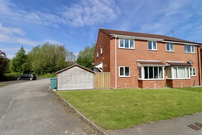 Thumbnail Town house for sale in Wicstun Way, Market Weighton, York