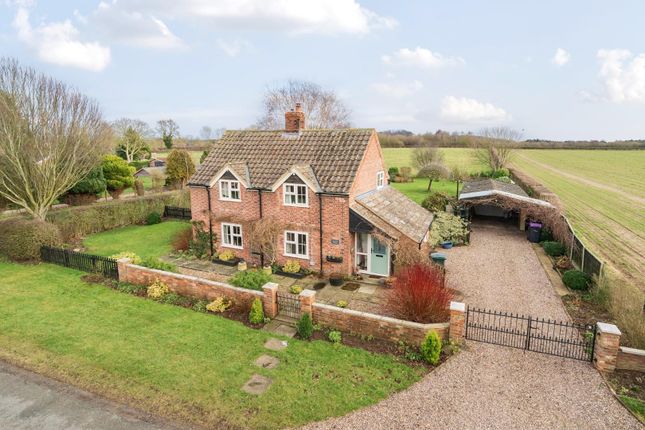 Thumbnail Cottage for sale in Salmonby, Horncastle