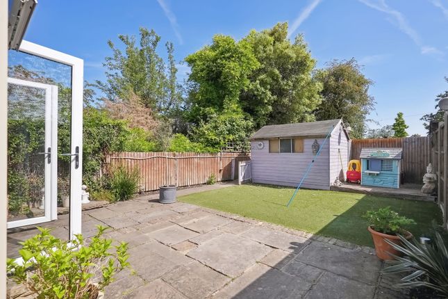 202 Grand Drive, London photo 3