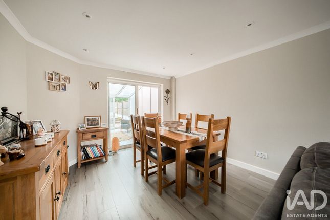 47, Brookford Avenue, Coventry photo 4