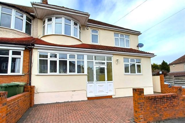 End terrace house for sale in Boundary Road, Chatham