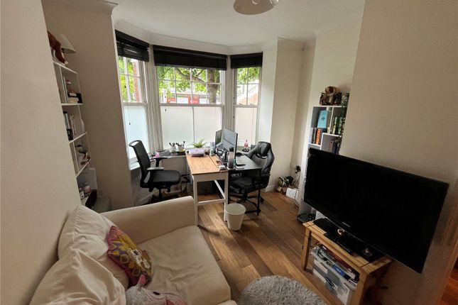 Apartment 3, The Rudgewick 98-100,, Sussex Street, Hampshire photo 4