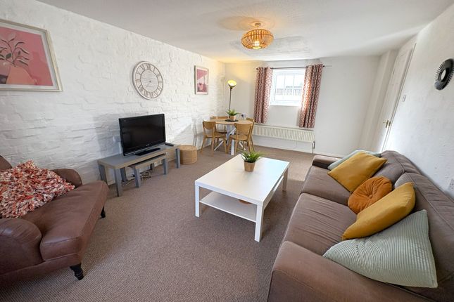 Cullompton photo 4