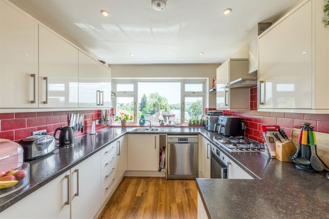 20, Shepherds Croft, Brighton photo 4