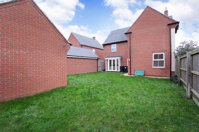 Detached house to rent in East Lawn Drive, Doveridge, Ashbourne.